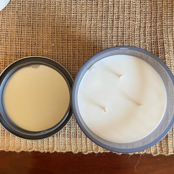 Pier 1 Imports Sea Salt Scented Candle 3 Wick Large 14 oz New - Picture 4 of 4